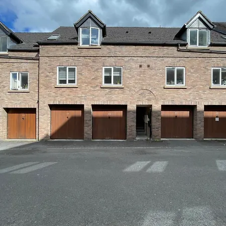 The Tannery Mews 2 Bedroom Dublex * York