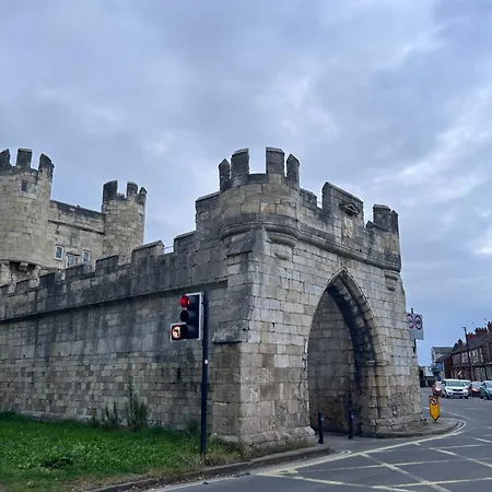 The Tannery Mews 2 Bedroom Dublex * 约克